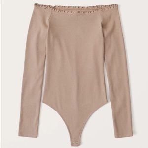 BROWN Off-The-Shoulder Ruffle-Trim Bodysuit